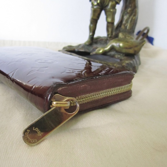 SOLD! Louis Vuitton Vernis Zippy Wallet Mahogany - Picture 4 of 8